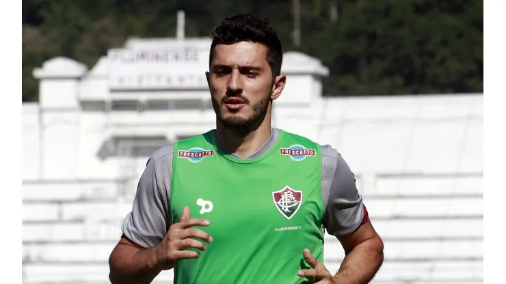 Figueirense anuncia retorno de meio-campista conhecido da torcida