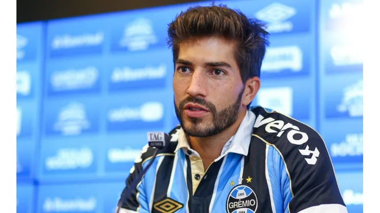 Saída de André pode ajudar Grêmio em operação para trazer meio-campista