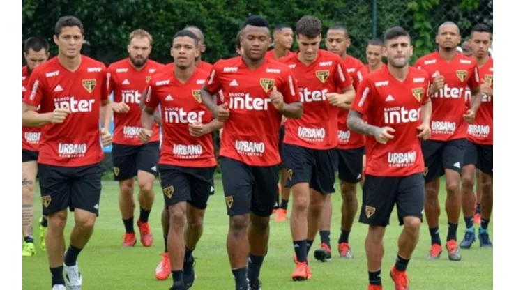 Volante pertencente ao São Paulo jogará no Reading-ING