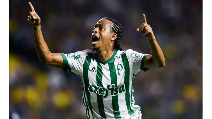 Luxa parece definir substituto de Keno no Palmeiras