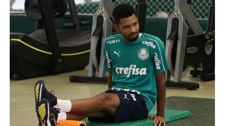 Palmeiras libera jogador para acertar sua transferência com gigante europeu