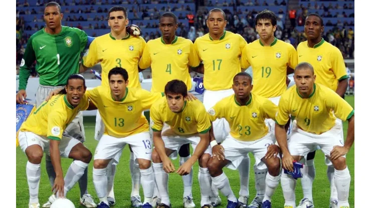 Zagueiro pentacampeão se aposenta após 22 anos de carreira