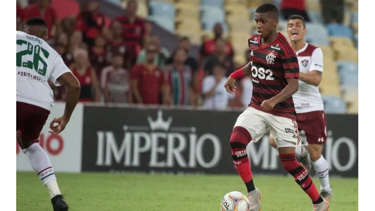 Clássico dos Milhões é marcado por ofensas; Flamengo perde por 1 a 0