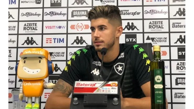 Pedro Raul comemora estreia com gol pelo Botafogo e aumenta meta para a temporada