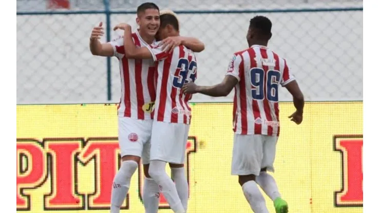 Após triunfo, Dal Pazzo rasga elogios ao paraguaio Guillermo Paiva
