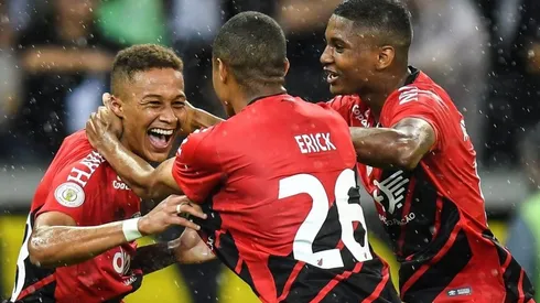 Furacão chega a 16 jogos sem perder em confrontos oficiais