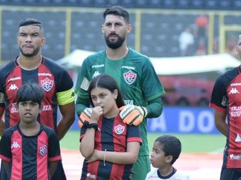 Martín Rodriguez rompe ligamento do joelho e Vitória anuncia prazo de recuperação