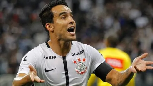 Ex-técnico do sub-20 do Corinthians rasga elogios a Jadson