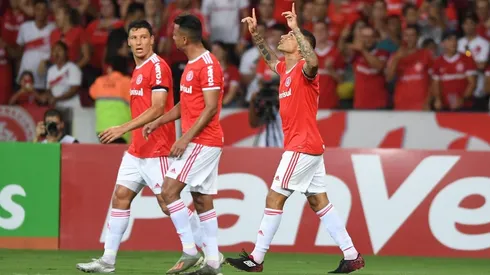 Ameal, presidente do Boca, dá ultimato sobre negociações com Guerrero