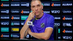 Fernando Prass avalia saída do Palmeiras: "Não houve critério"