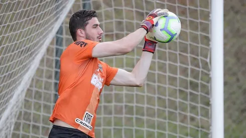 Reunião nos próximos dias definirá o futuro de Cleiton