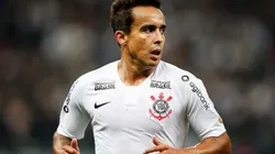 Coritiba deseja contratar Jadson, do Corinthians, por empréstimo