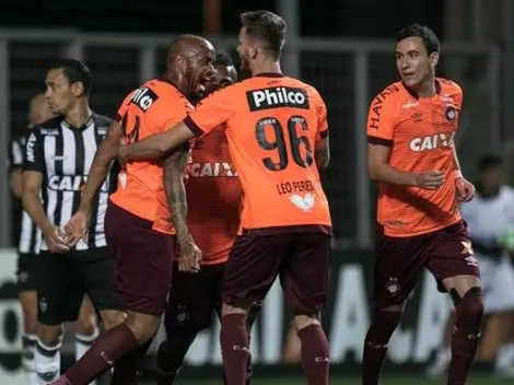 Athletico-PR inicia conversas para renovação de zagueiro