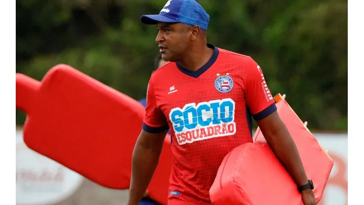 Roger Machado define o Bahia com 3 novidades para a estreia do clube na Copa do Nordeste