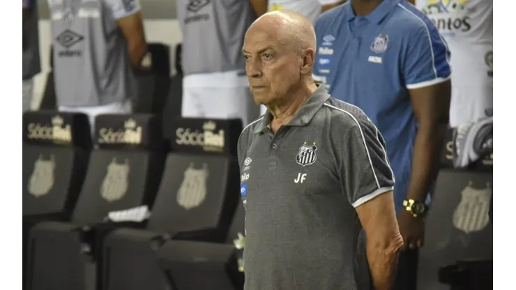 Jesualdo revela o que motivou mudança de posição de peça-chave no Santos