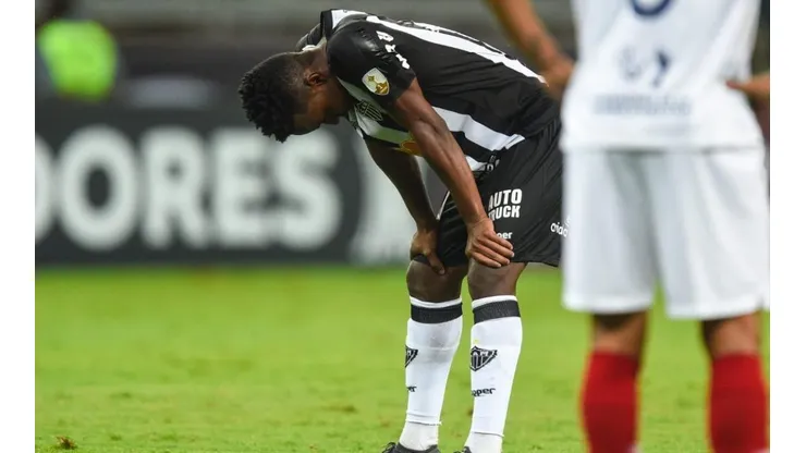 Cazares está de saída para o futebol internacional: "Já temos plano B, C e D"