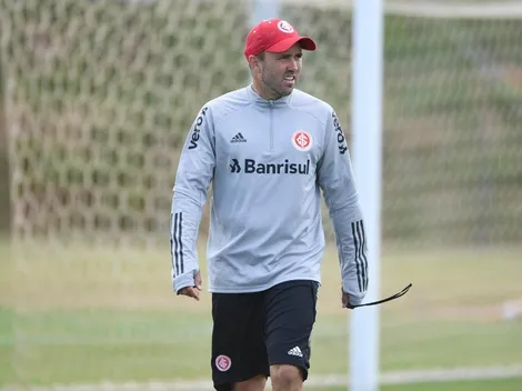 Eduardo Coudet divulga lista do Internacional para o Gauchão