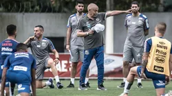 José Carlos Peres elogia trabalho do novo comandante do Santos