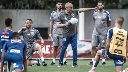 José Carlos Peres elogia trabalho do novo comandante do Santos