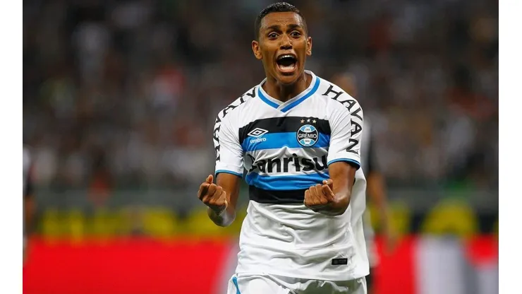 Pressionado na Justiça, Grêmio pagará R$ 10 milhões ao Diadema por Pedro Rocha