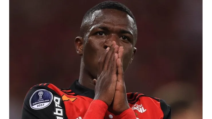 Flamengo chega aos R$ 450 milhões com vendas de jovens à Europa