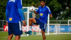 Após iniciar treinamentos, Ramón não fica no Cruzeiro: "Expõe o jogador"