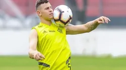 Hugo Moura, do Flamengo, abre o jogo sobre interesse do Vasco