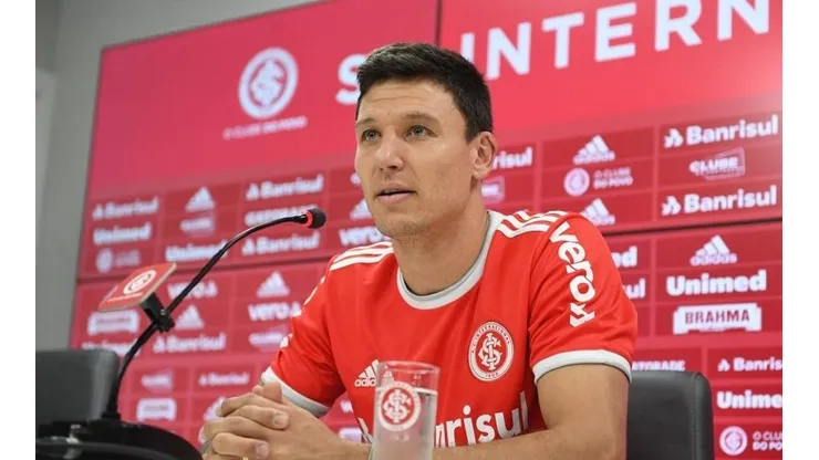 Expulso em sua ultima partida da Libertadores da América, Musto não tem penalidade pendente e poderá jogar a competição pelo Internacional