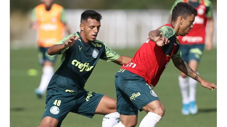 Gabriel Menino é indicado para ser titular do Palmeiras no Paulistão