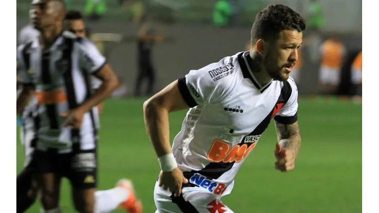 Bahia anuncia Rossi como quarto reforço