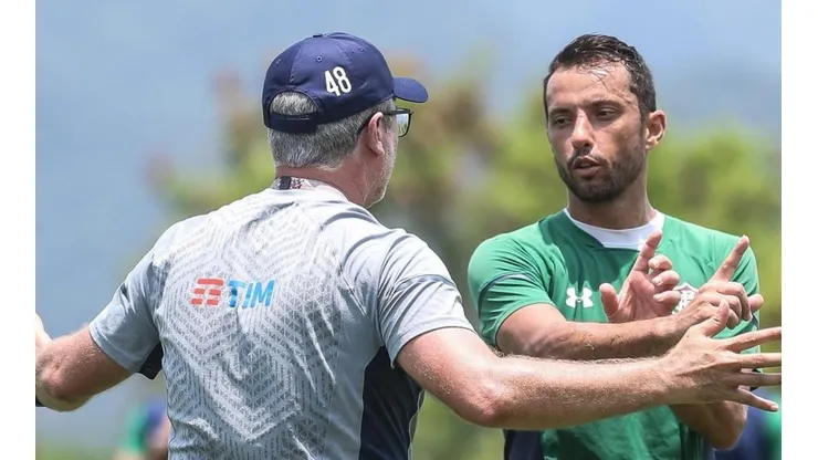 Mesmo sem ter todos à disposição, Odair esboça time titular do Flu