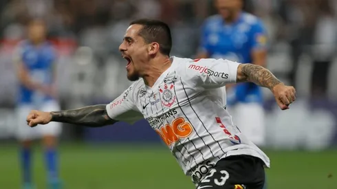 Fagner demonstra otimismo em alta competitividade do Corinthians
