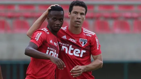 Helinho deve receber uma nova chance entre os profissionais do SPFC
