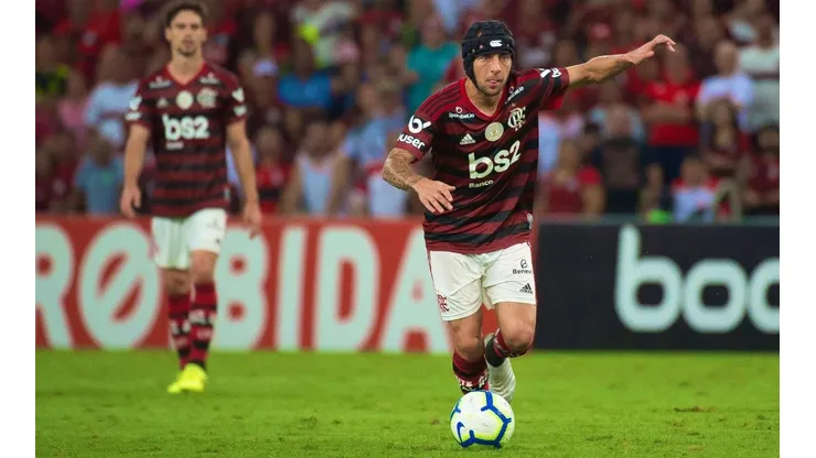 Flamengo negocia renovação de Rafinha