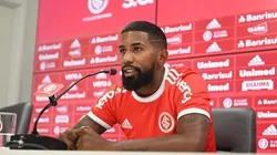 Criticado pela torcida, Rodinei garante saber lidar com as adversidades