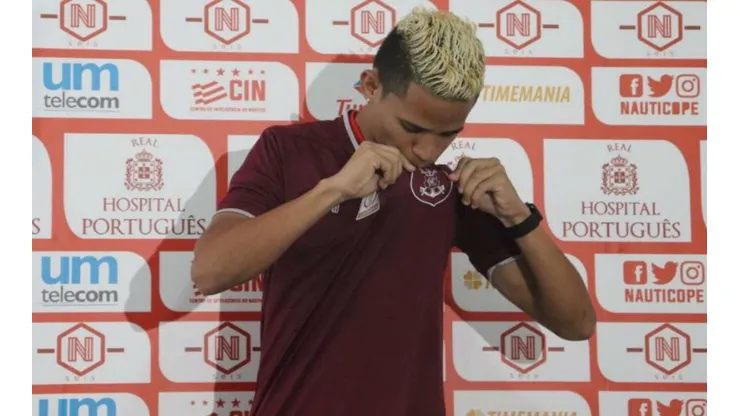 Erick comemora retorno ao Náutico; cria da casa projeta clássico contra o Sport