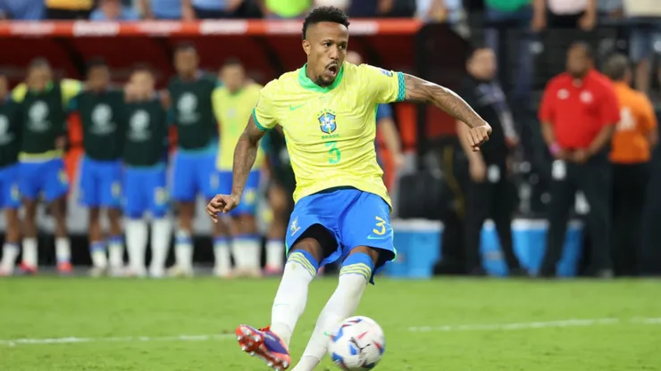 Zagueiro foi o primeiro a cobrar. Ian Maule/Getty Images.