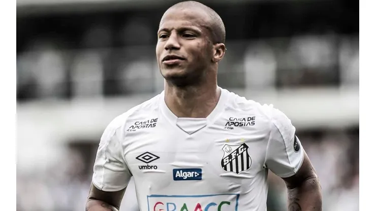 Presidente do Santos indica futuro de Sánchez após consulta do Grêmio