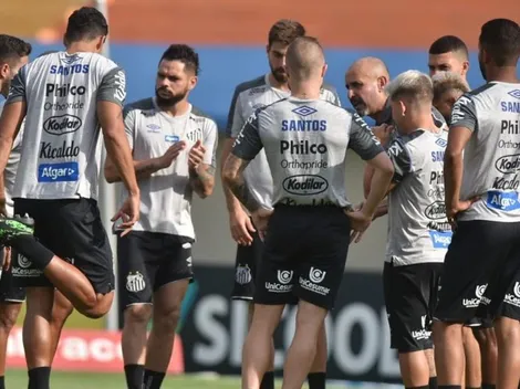 Santos vê baixas no elenco e estuda comprar zagueiro de R$ 22 milhões