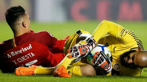 Danilo Fernandes vai renovar com o Internacional