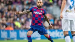 Vidal aciona Barcelona na Justiça por dívida de R$ 11 milhões