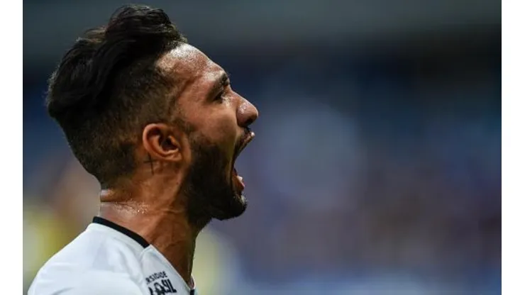 Bahia acerta compra do atacante Clayson, do Corinthians