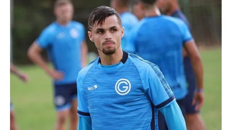 Timão não quer perder jogador para concorrentes (Foto: Rosiron Rodrigues/Goiás E.C./Divulgação)