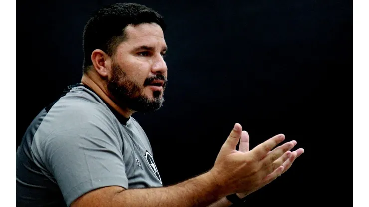 Coritiba confirma Eduardo Barroca como novo técnico