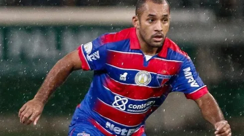 Atlético-MG define futuro de Edinho e comunica Fortaleza