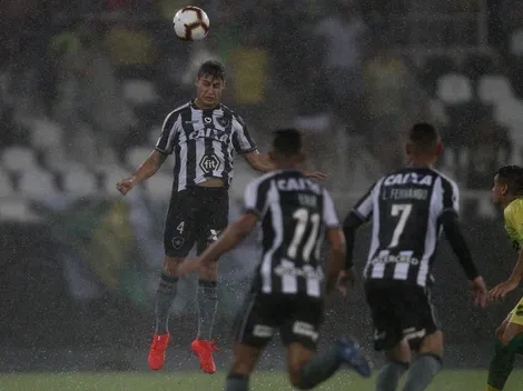Além de Rodinei, Inter mira lateral do Botafogo para 2020