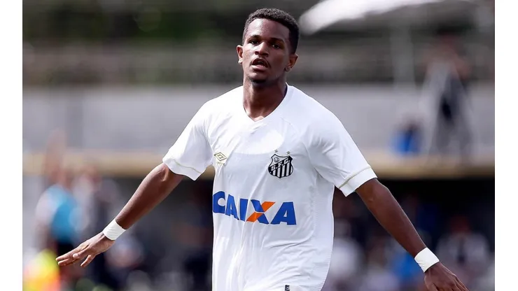 Renyer está próximo de assinar contrato profissional com o Santos