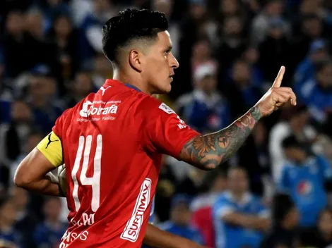 Santos tenta atravessar o Vasco para fechar com atacante