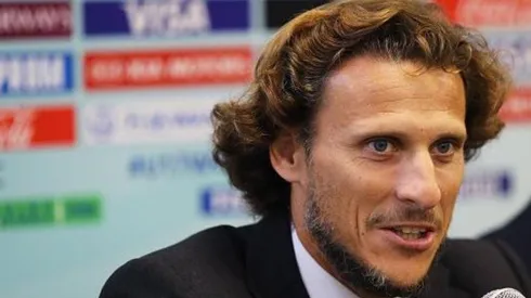 Penãrol surpreende e anuncia ídolo Diego Forlan como novo técnico para 2020