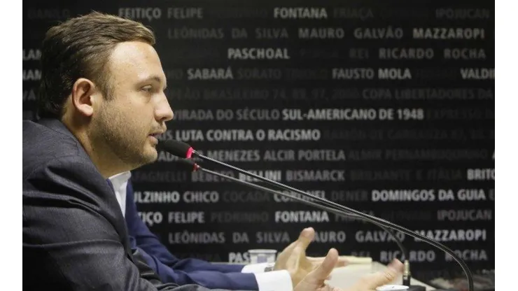 Guarín, Henríquez, Rossi, Cano, Blandi e Prass: Mazzuco abre o jogo sobre o mercado do Vasco